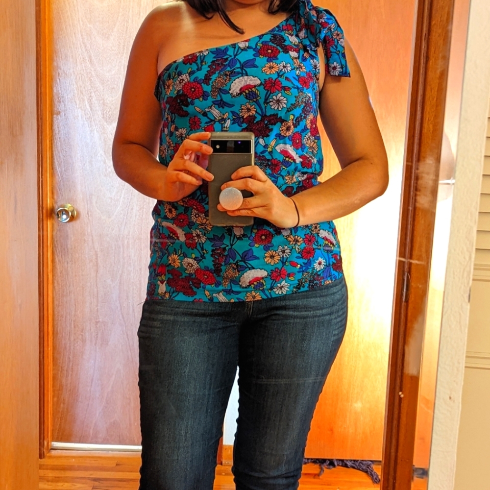 French connection 100% silk floral top